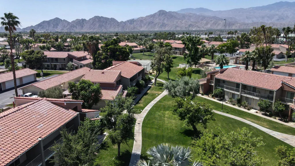 319 Tava Lane, Palm Desert, California 92211 home-pic-34